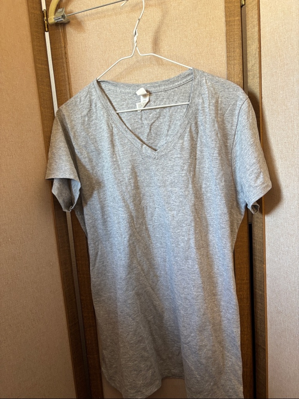 Ladies Basic Grey V-Neck T-Shirt 2XL